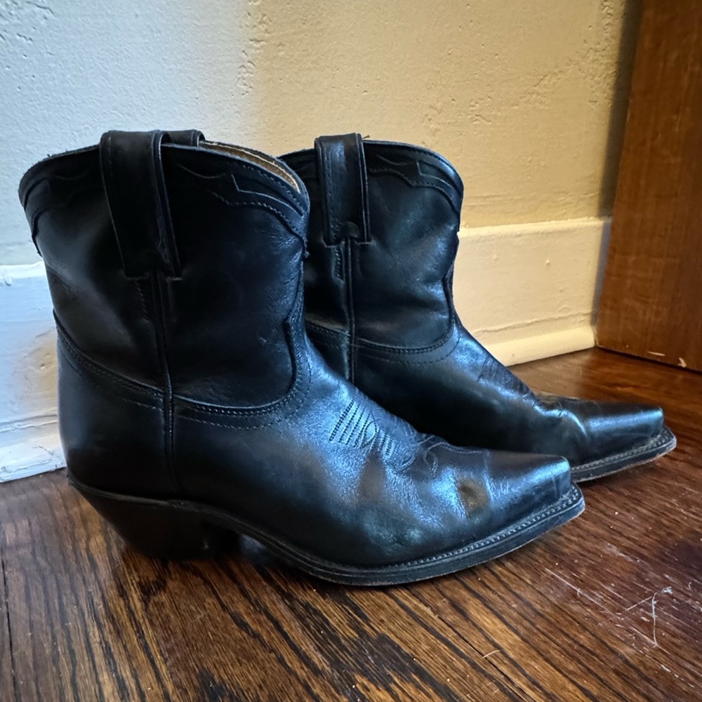 Black leather western cowboy booties